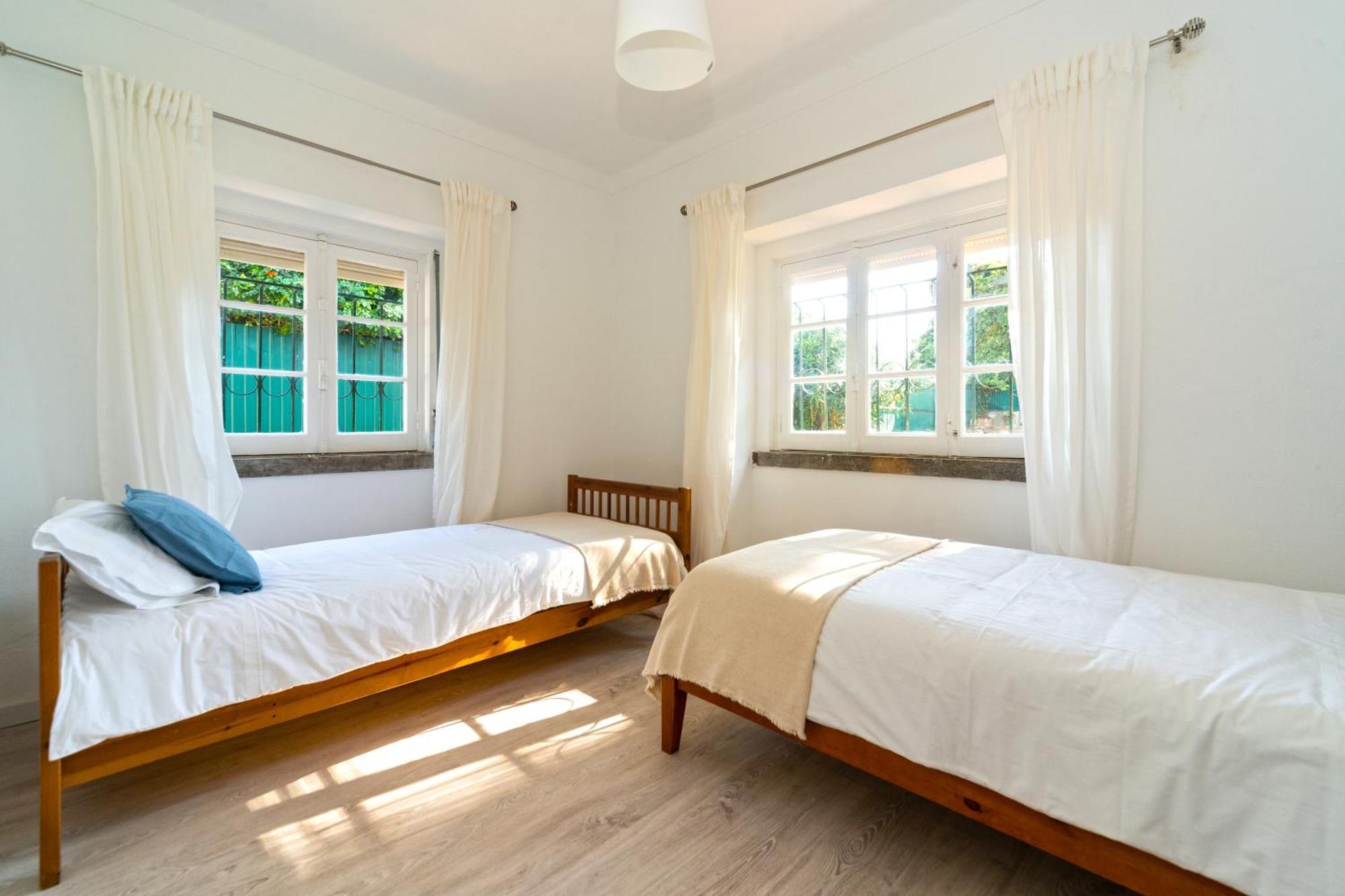 4-Bedroom House In Cascais, Near Guincho Beach Екстер'єр фото